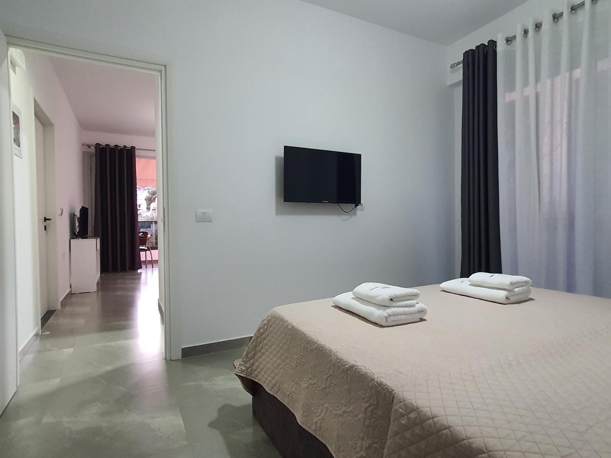 Flore Rooms Sarandë Exteriér fotografie