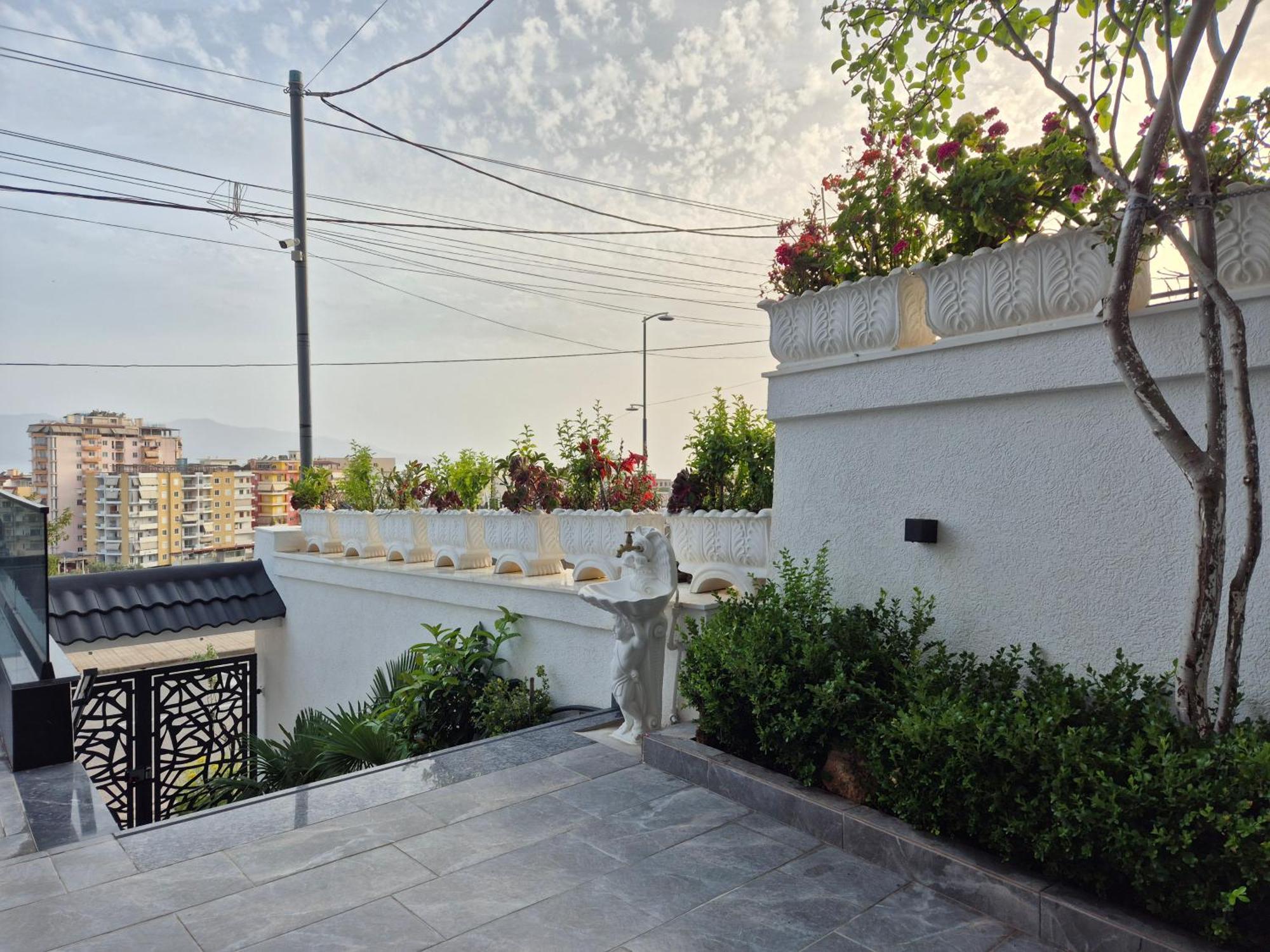 Flore Rooms Sarandë Exteriér fotografie
